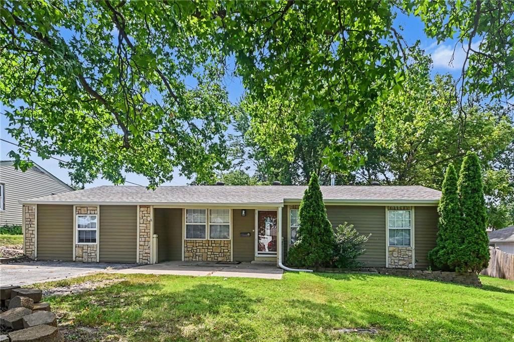 11111 E 36th Street, Independence, MO: listing photo 2