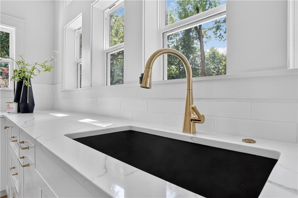 8224 Linden Drive — photo 12