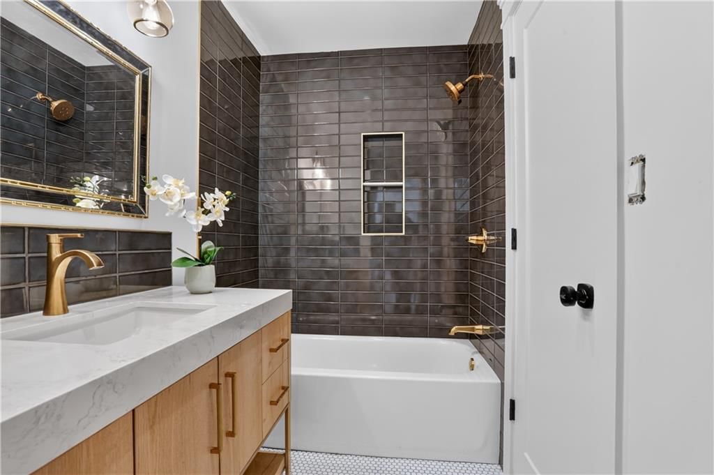 8224 Linden Drive — photo 25