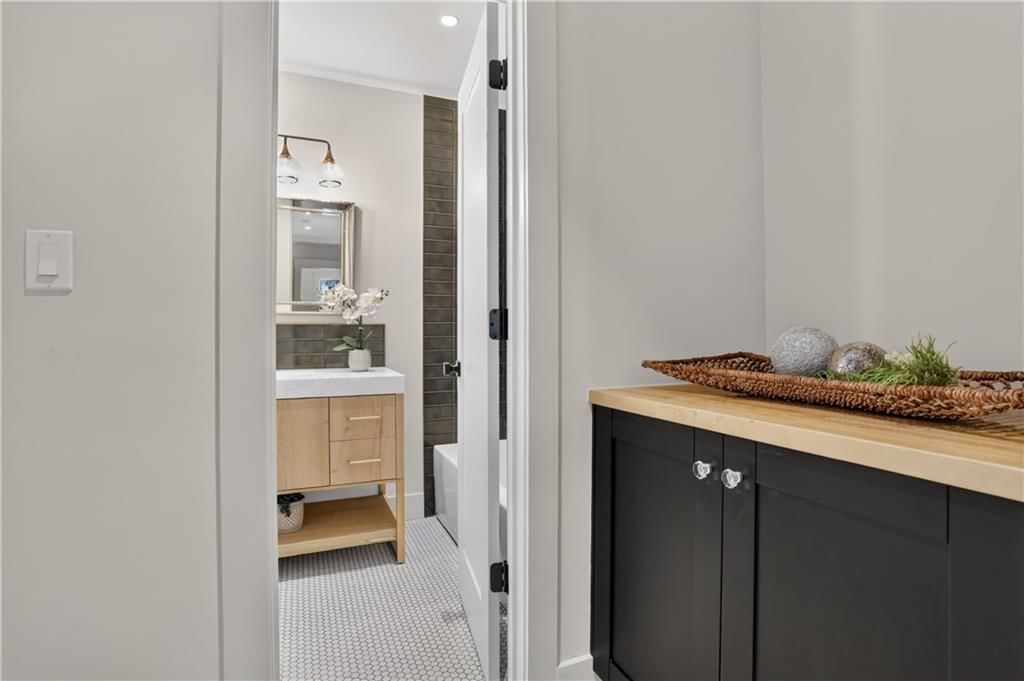 8224 Linden Drive — photo 26