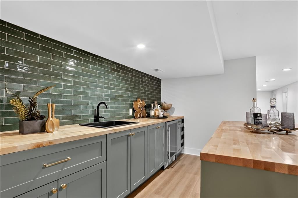 8224 Linden Drive — photo 34