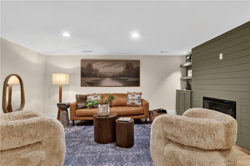 8224 Linden Drive — photo 36