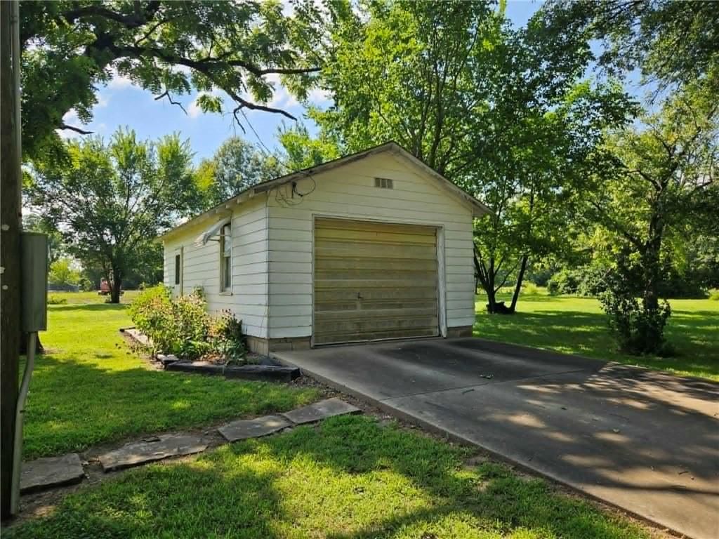 10390 NE 30th Street — photo 20