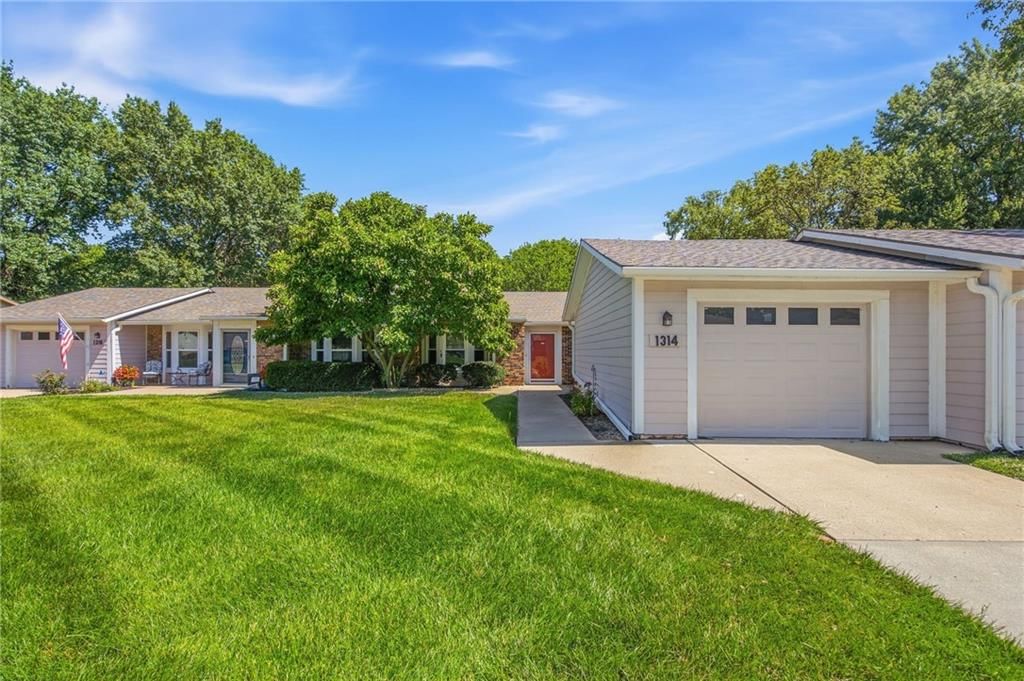 1314 W Jenkins Boulevard — photo 3