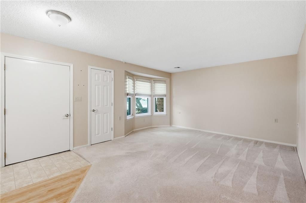 1314 W Jenkins Boulevard — photo 4