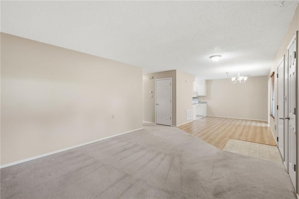 1314 W Jenkins Boulevard — photo 7