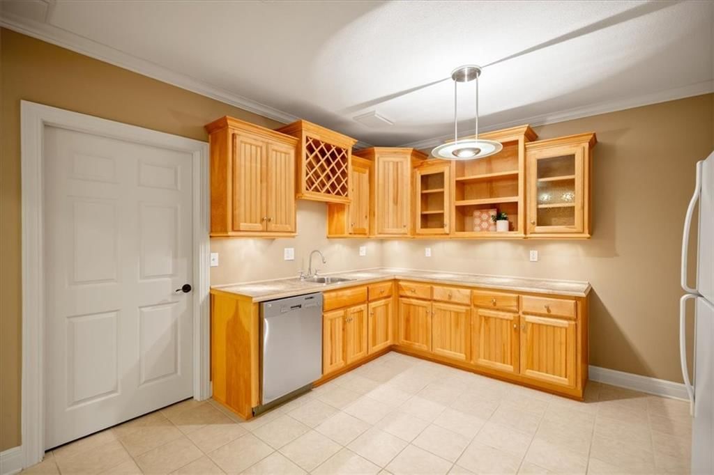 8322 Haven Street — photo 32