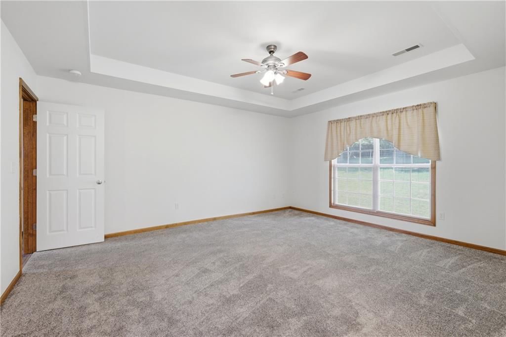 392 Hazelwood Drive — photo 16