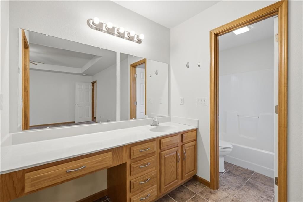 392 Hazelwood Drive — photo 18