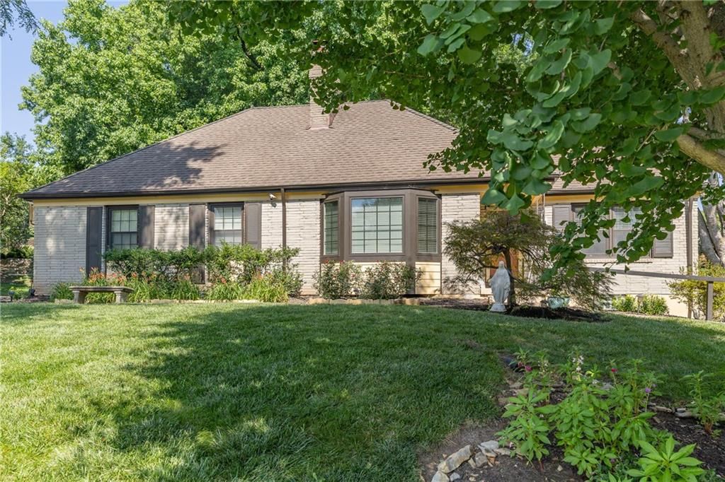 4934 Howe Drive — photo 4
