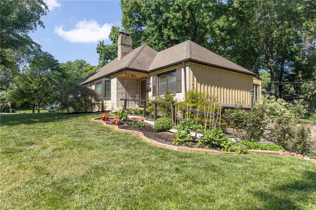 4934 Howe Drive — photo 5