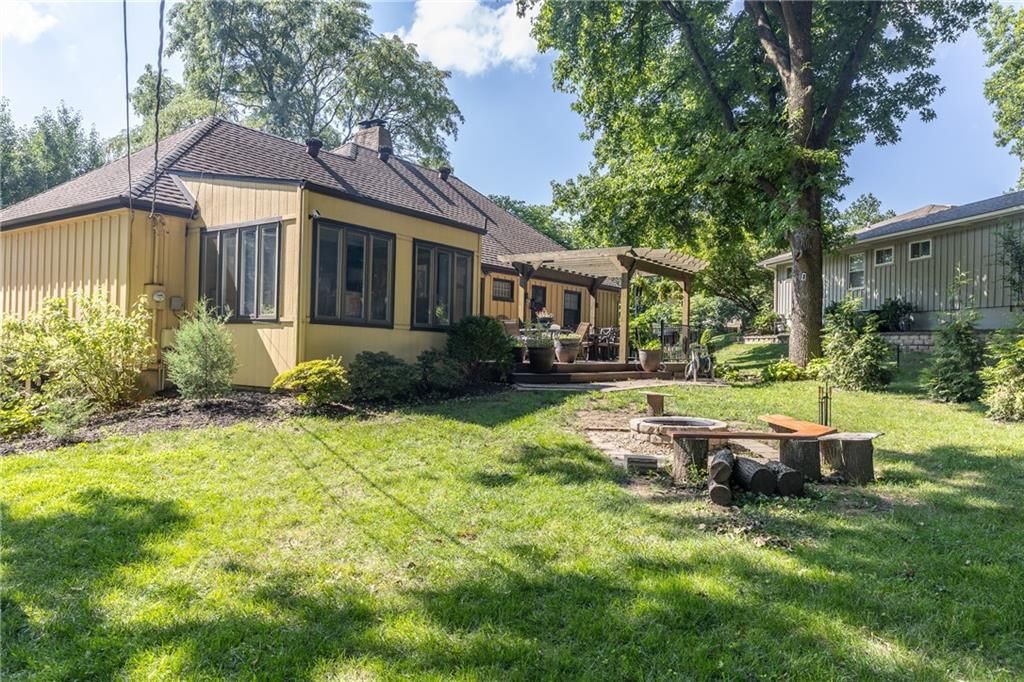 4934 Howe Drive — photo 8