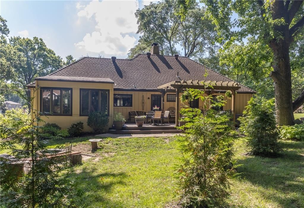 4934 Howe Drive — photo 10