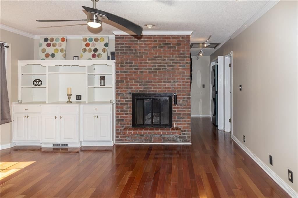 4934 Howe Drive — photo 13