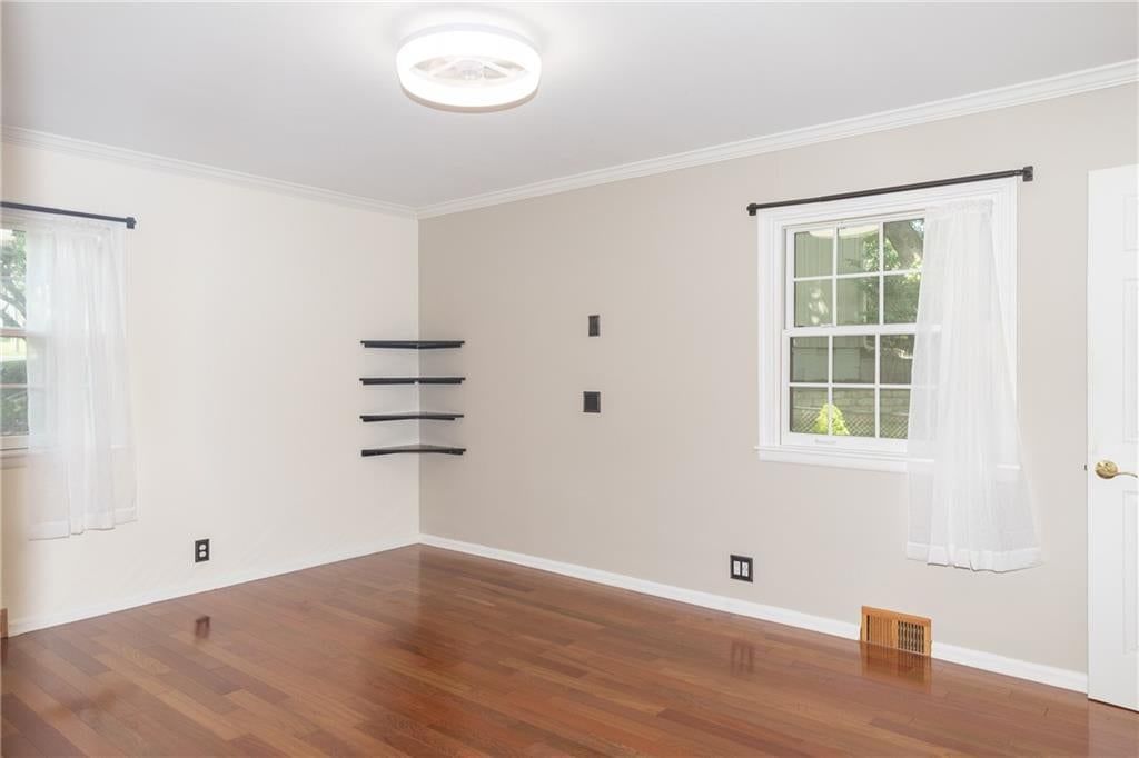 4934 Howe Drive — photo 32