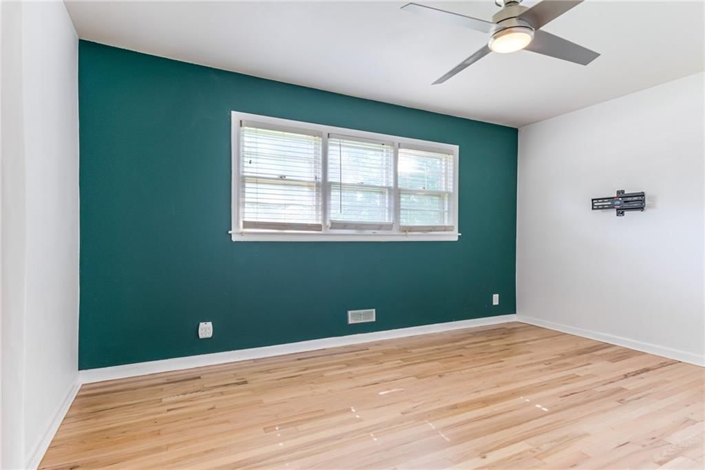 8348 Locust Street — photo 13