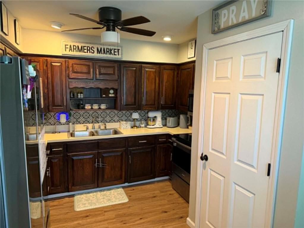 1201 E Sycamore Street — photo 6