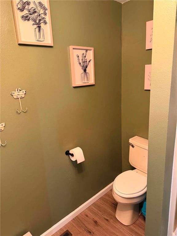 1201 E Sycamore Street — photo 11