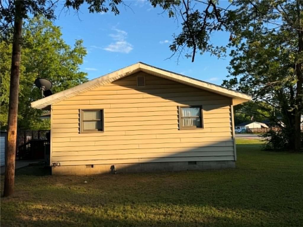 1201 E Sycamore Street — photo 19