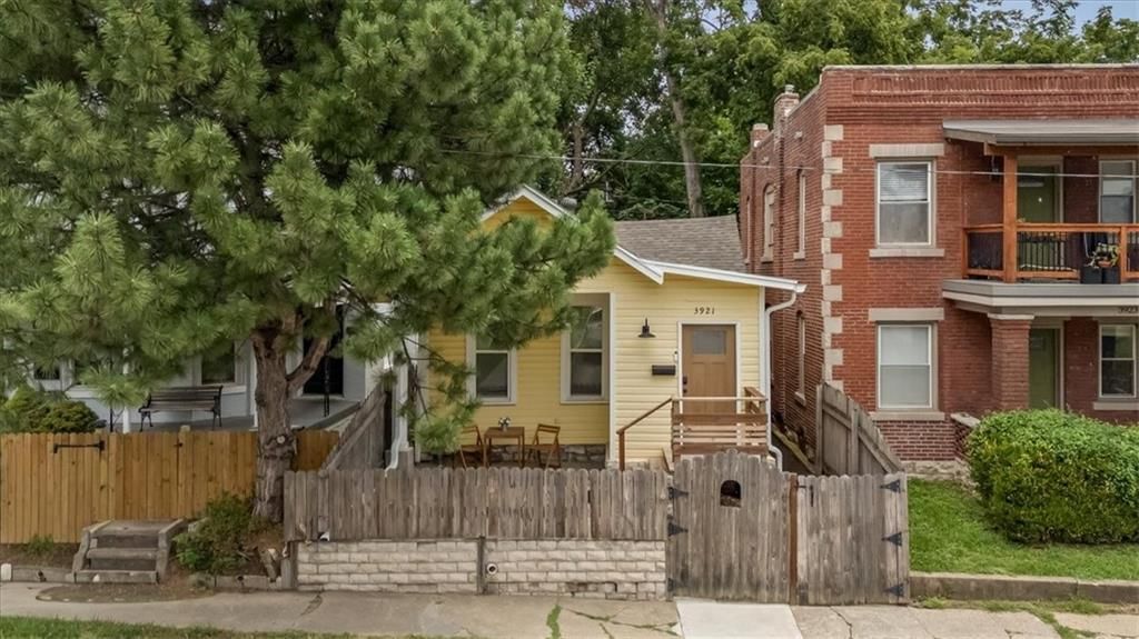 3921 Central Street — photo 2