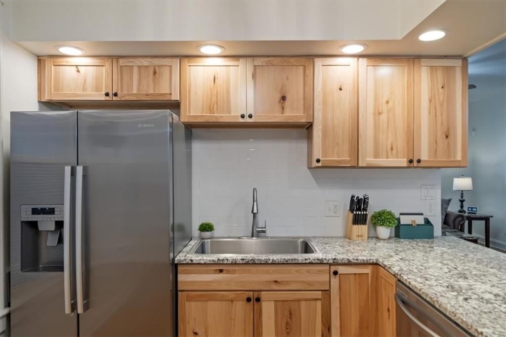 3921 Central Street — photo 16