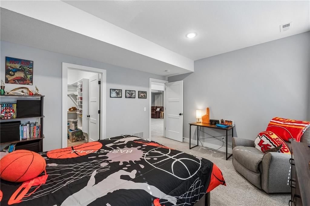 2211 Foxtail Drive — photo 20