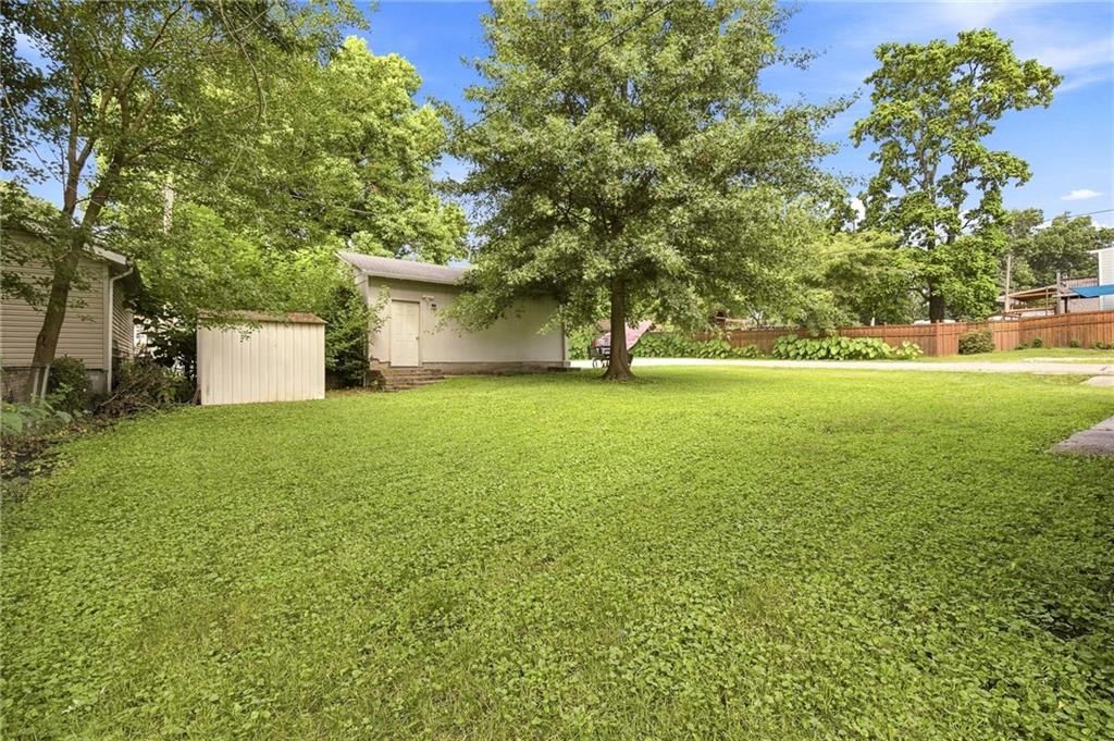307 SE 6th Street — photo 31