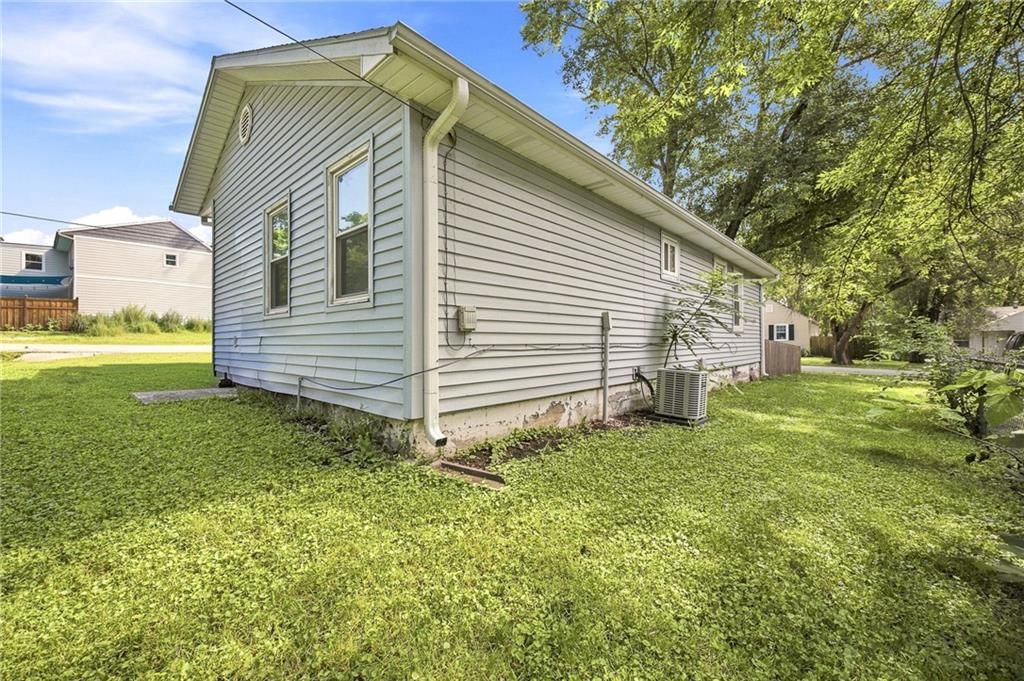 307 SE 6th Street — photo 33