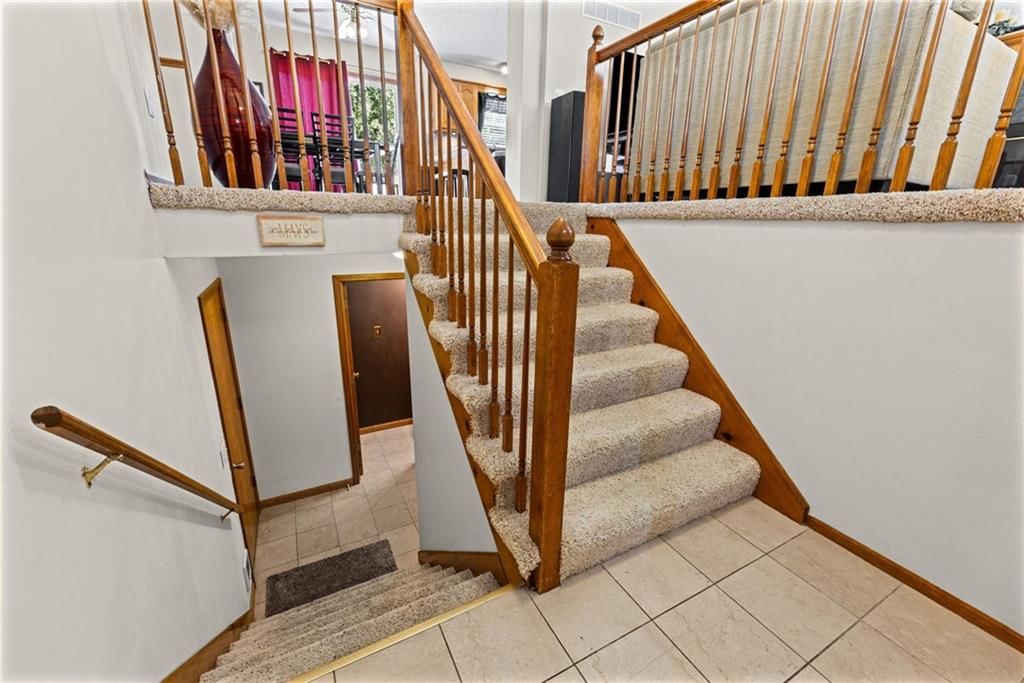 1109 NW Creekside Court — photo 2