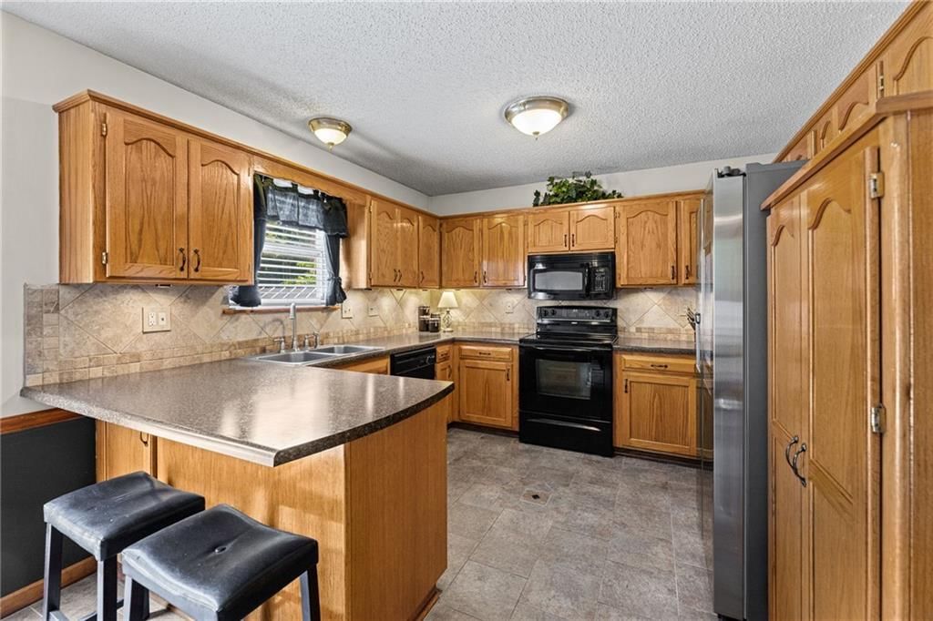 1109 NW Creekside Court — photo 9