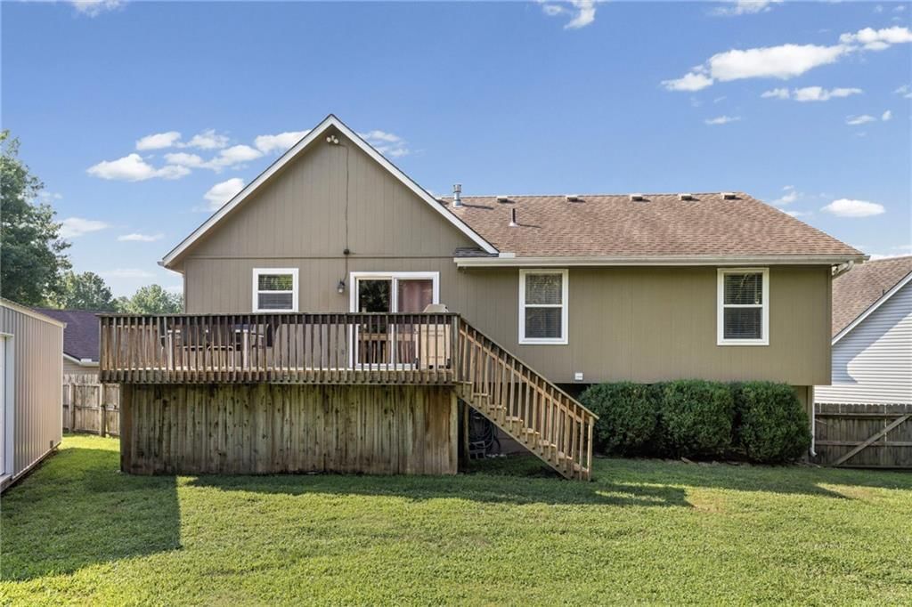 1109 NW Creekside Court — photo 28