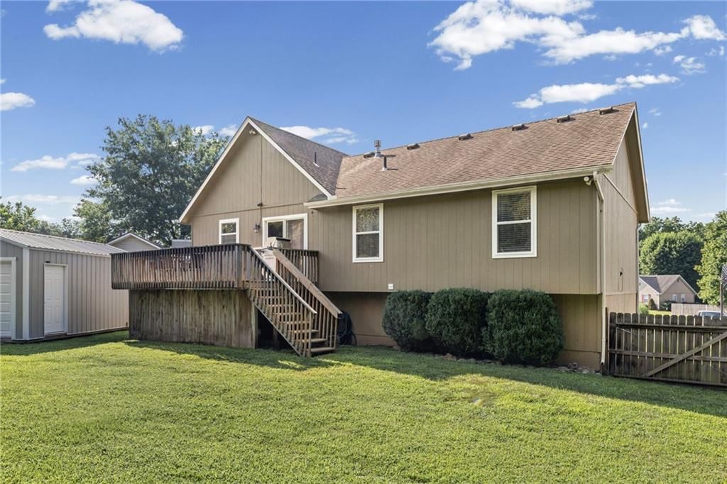 1109 NW Creekside Court — photo 31