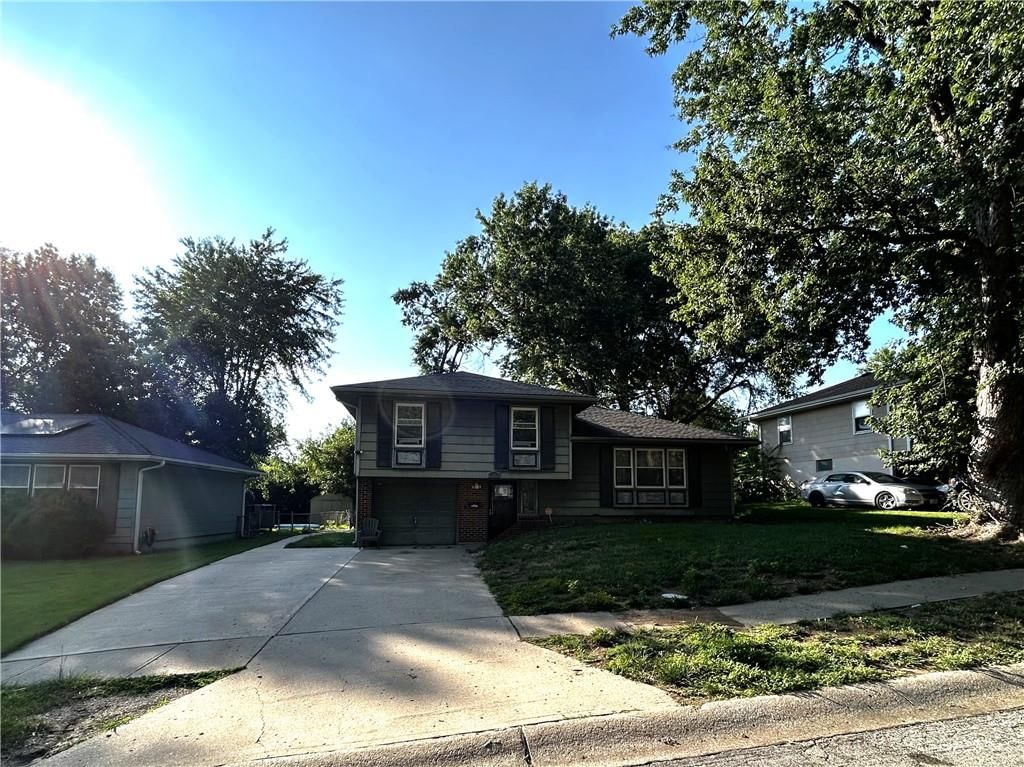 11902 Fremont Avenue — photo 2