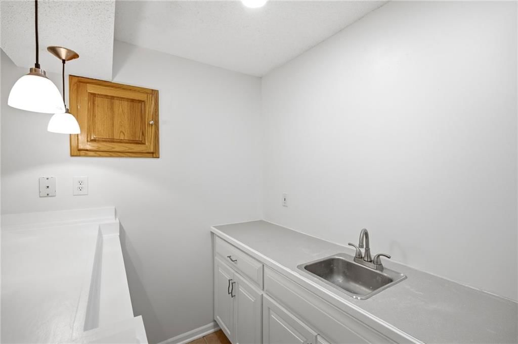 14866 S Summit Street — photo 34