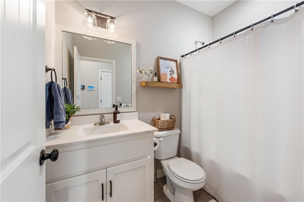 638 SE Colonial Drive — photo 17