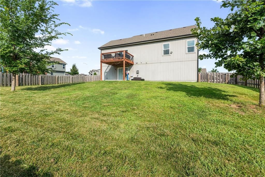 638 SE Colonial Drive — photo 24