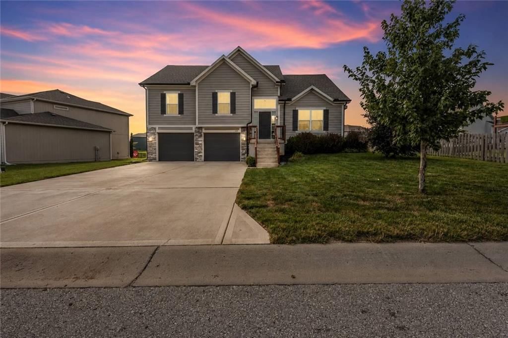 638 SE Colonial Drive — photo 30