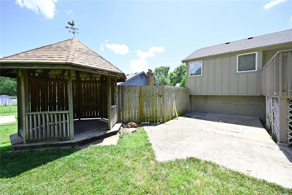 7320 NW 78th Street — photo 31