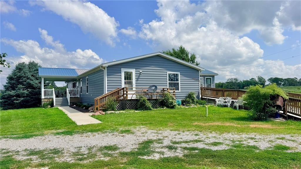 490 NE 18th Avenue — photo 15