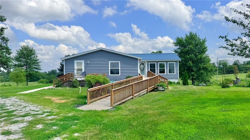 490 NE 18th Avenue — photo 16