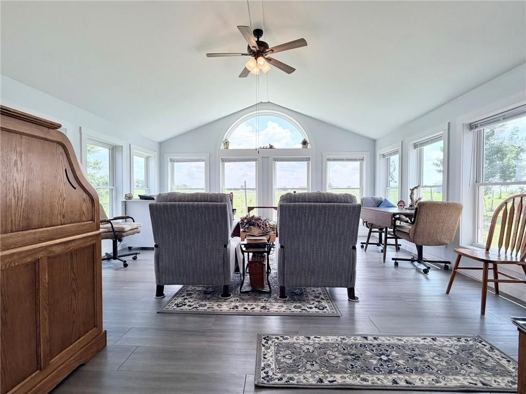 490 NE 18th Avenue — photo 22