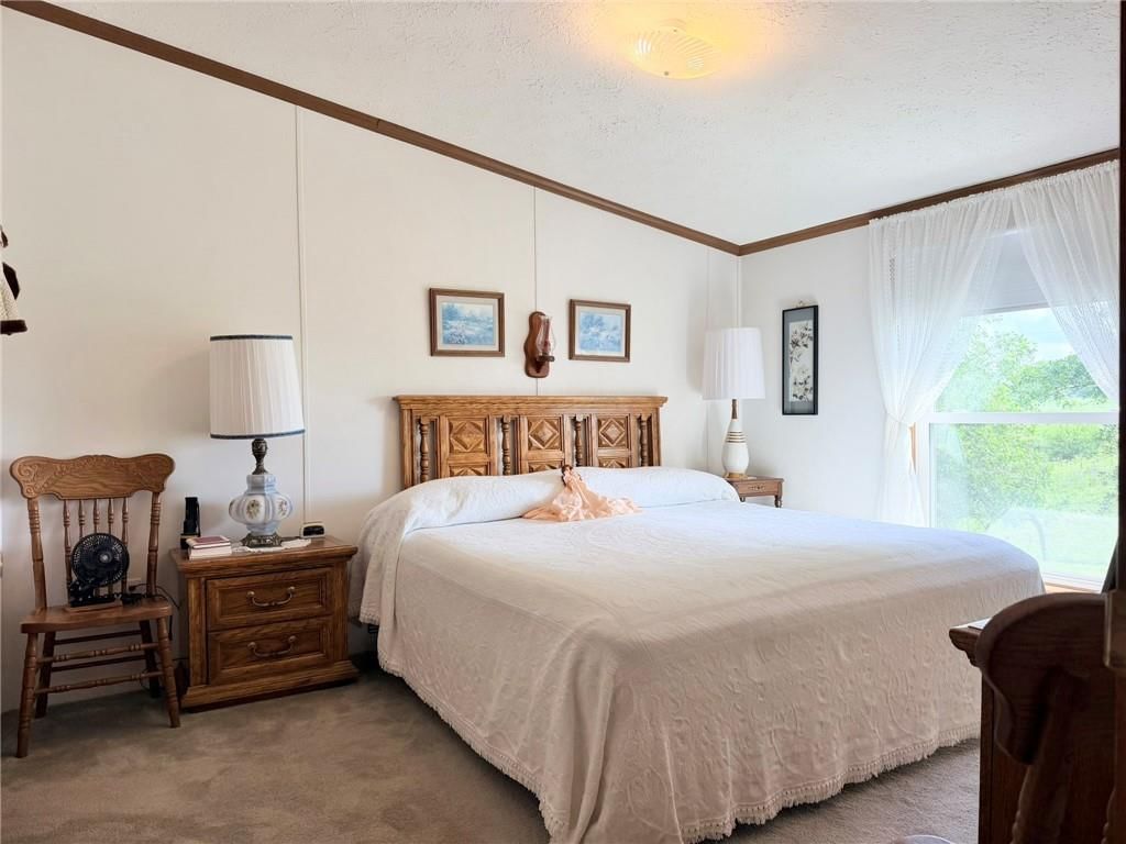 490 NE 18th Avenue — photo 49