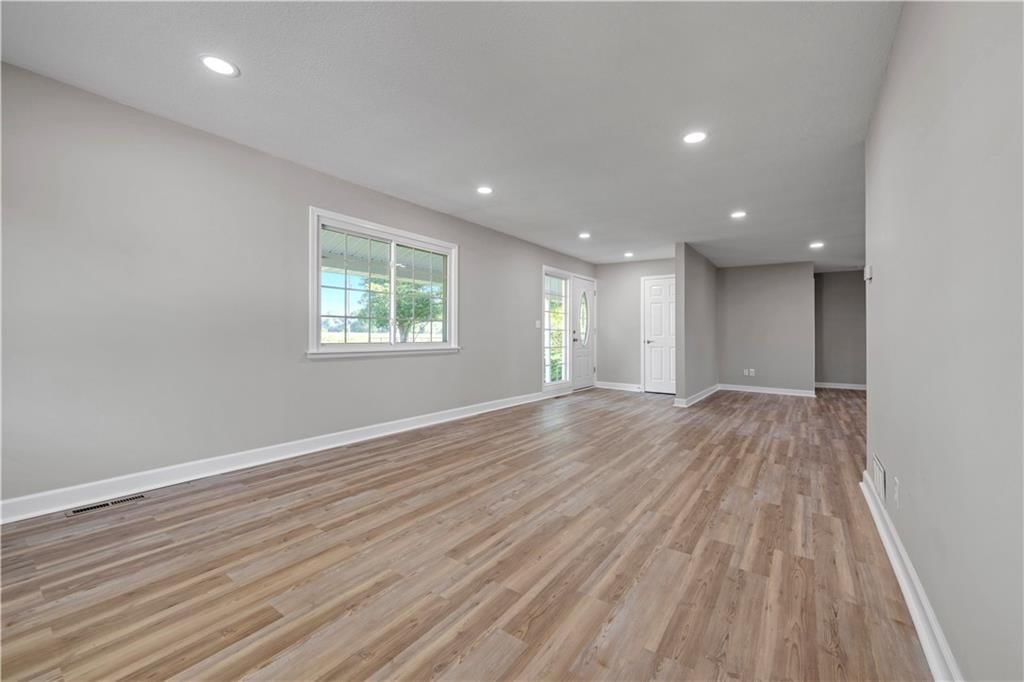 21001 E 307 Street — photo 9