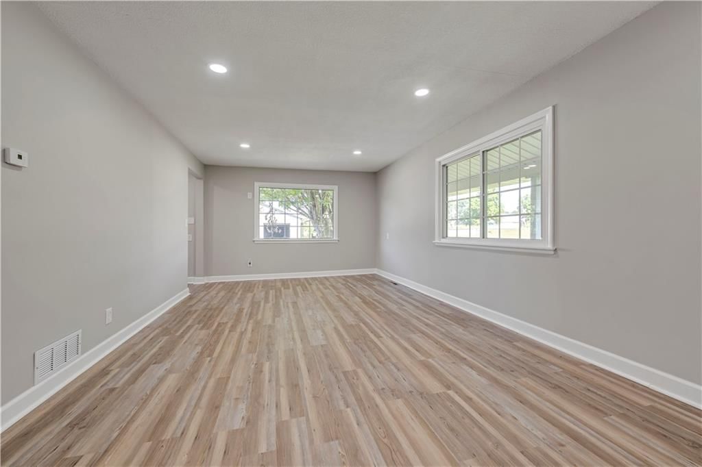 21001 E 307 Street — photo 11