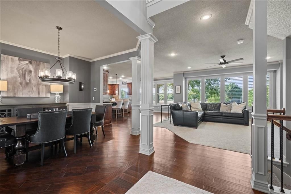 20867 W 108th Street, Olathe, KS: listing photo 2