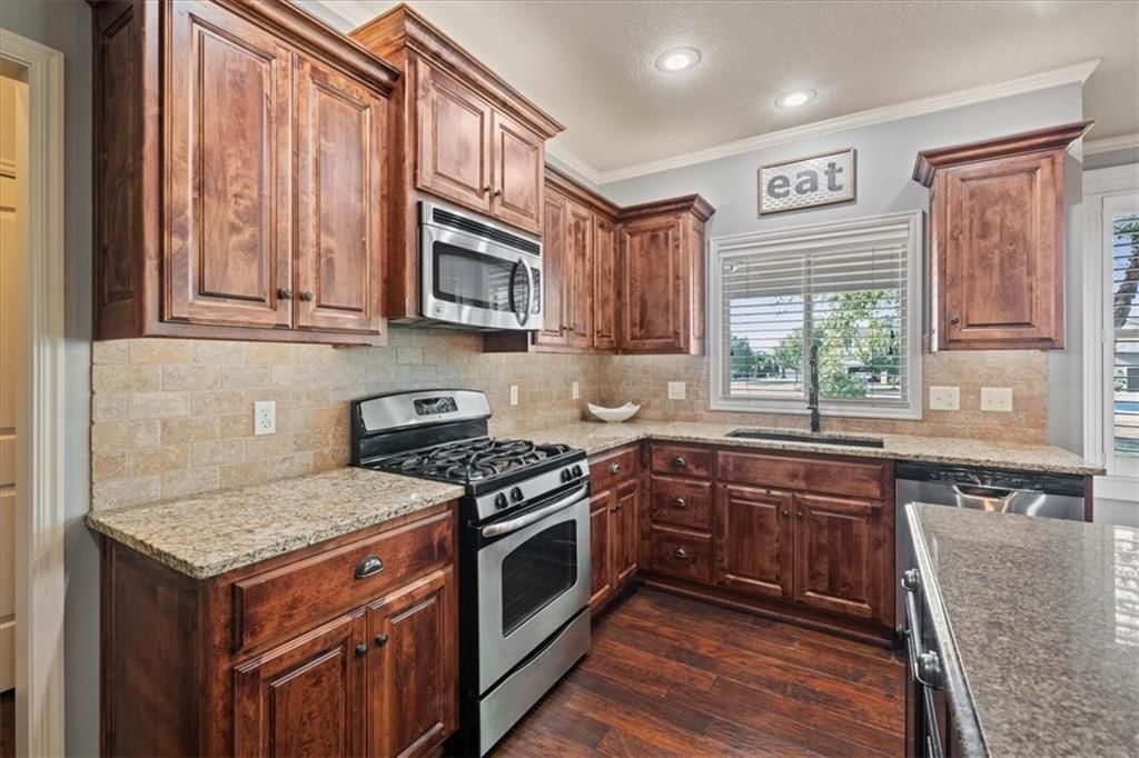 Photo 12 of 33 - 20867 W 108th Street, Olathe, KS 66061