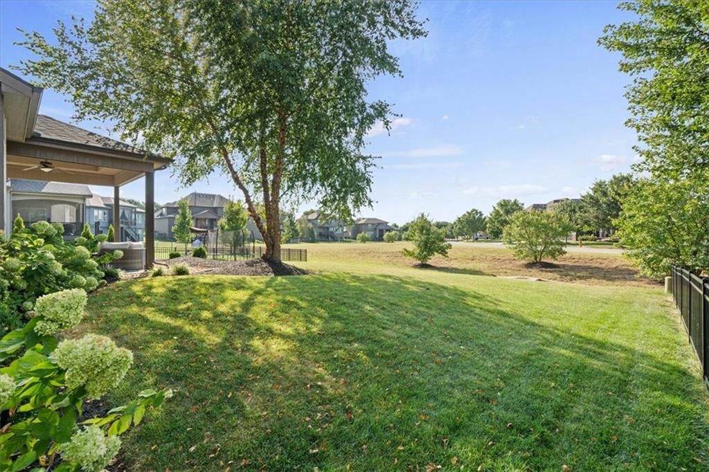 Photo 29 of 33 - 20867 W 108th Street, Olathe, KS 66061