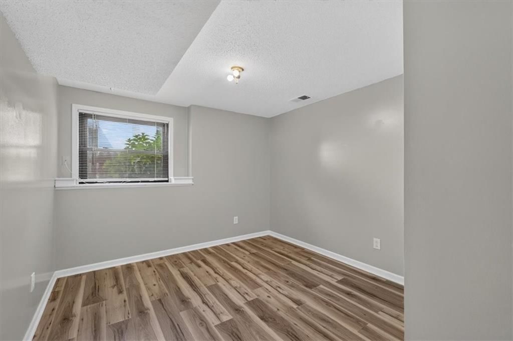 11202-11204 W 71st Terrace — photo 7