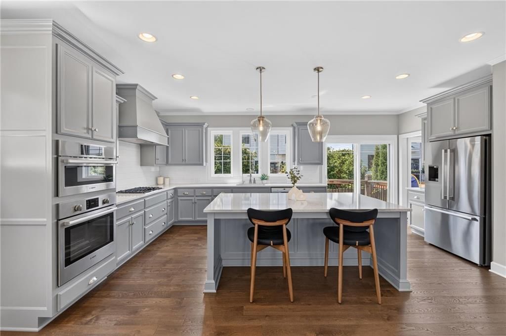 729 Corbin Terrace — photo 8