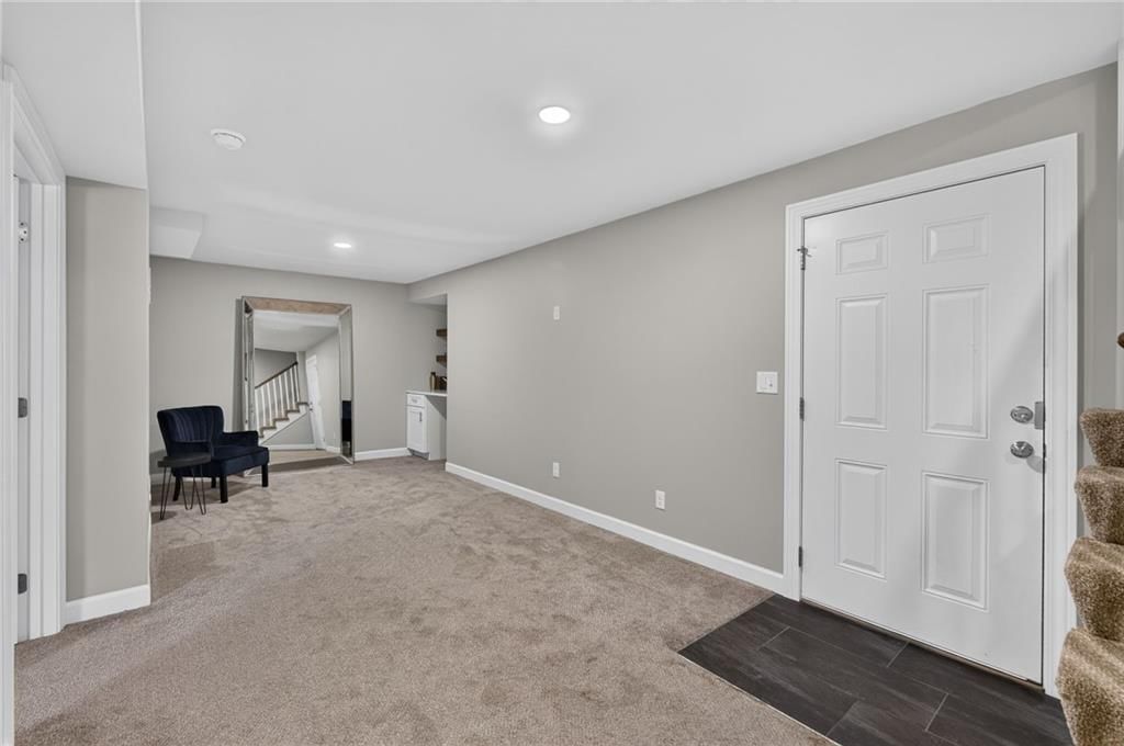729 Corbin Terrace — photo 25